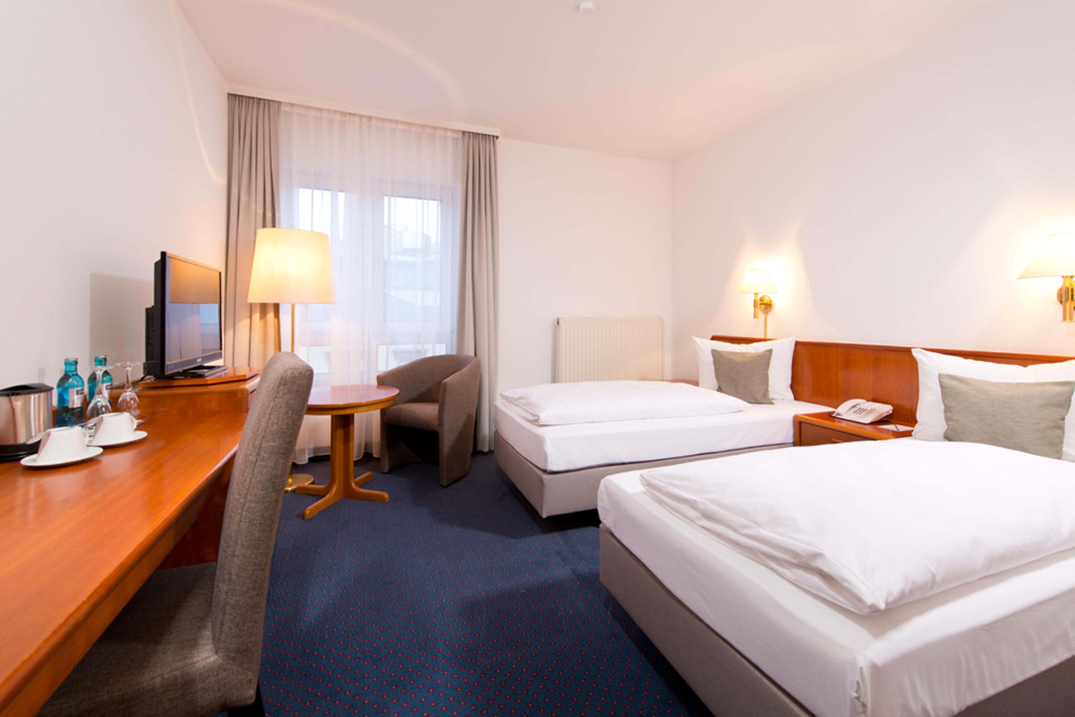 Achat Hotel Neustadt an der Weinstraße Buitenkant foto