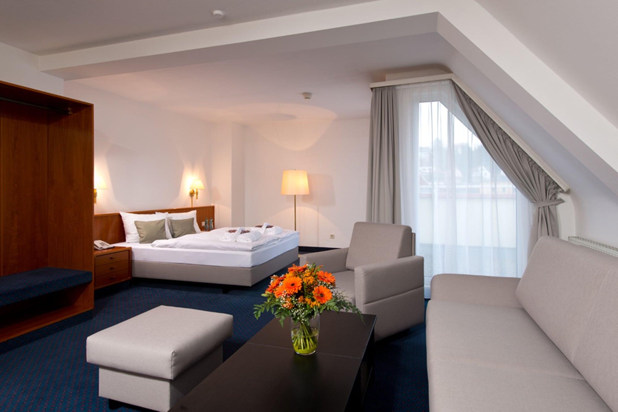 Achat Hotel Neustadt an der Weinstraße Buitenkant foto