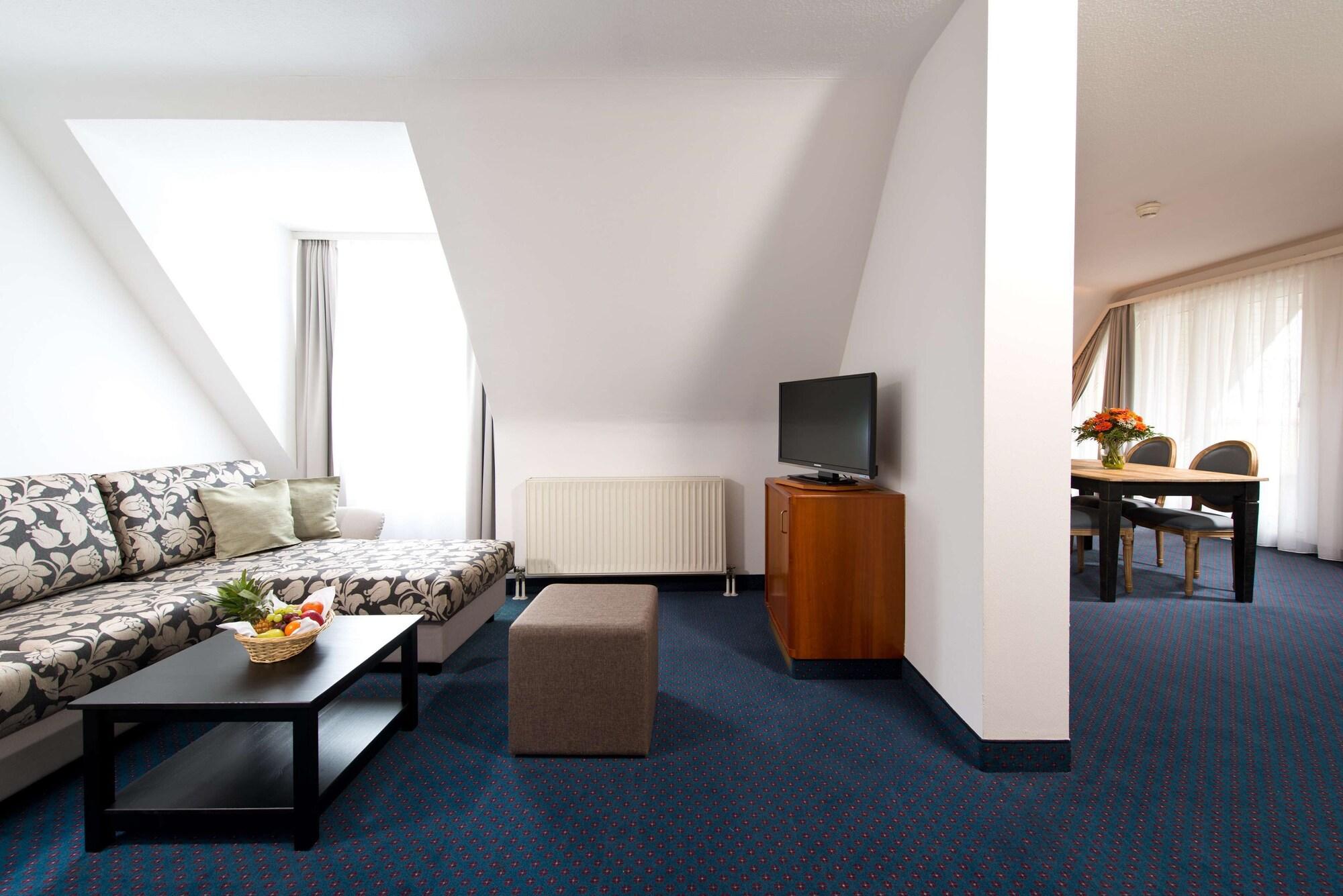 Achat Hotel Neustadt an der Weinstraße Buitenkant foto