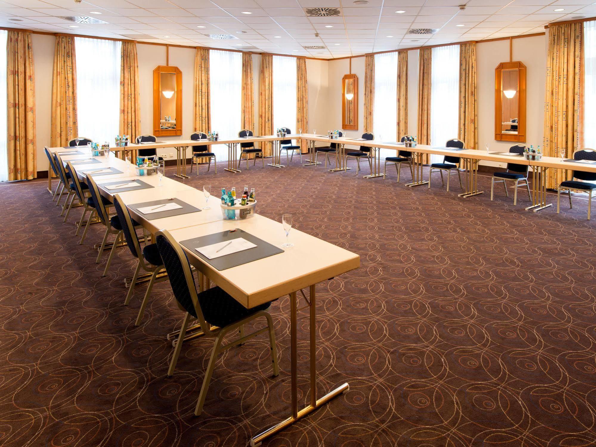 Achat Hotel Neustadt an der Weinstraße Buitenkant foto